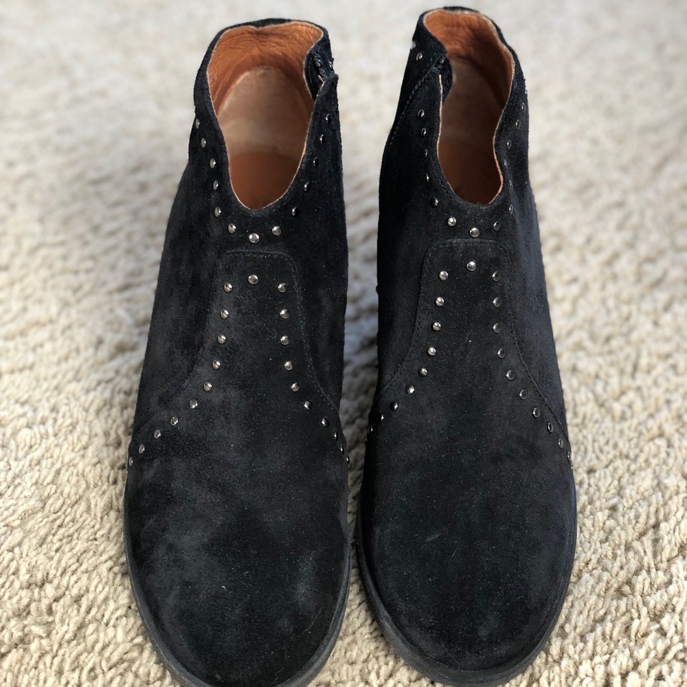 Frye Nora studded short bootie